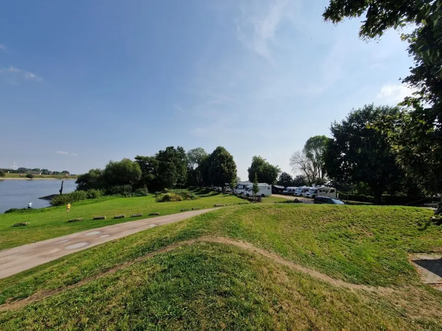 Vue sur la Norderelbe et les premier et deuxième rangs